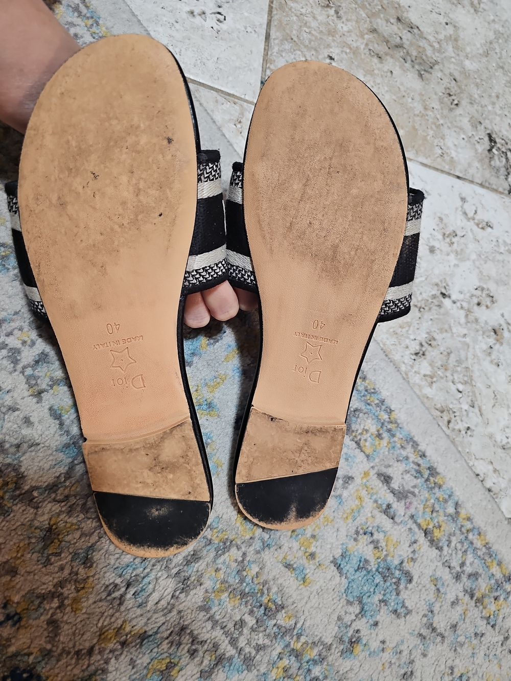Designer Slide Sandals Size 40 - Picture 6 of 7